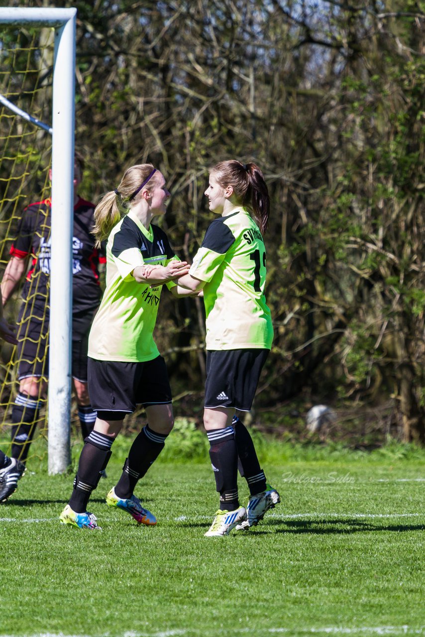 Bild 138 - Frauen SV Frisia 03 Risum Lindholm - Heider SV : Ergebnis: 8:0